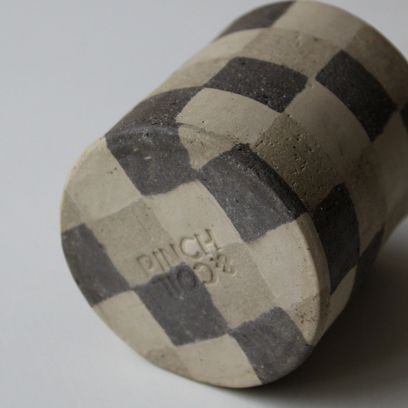 Checkered Pot / Ceramic Container (NEW) - Picture 5 of 5